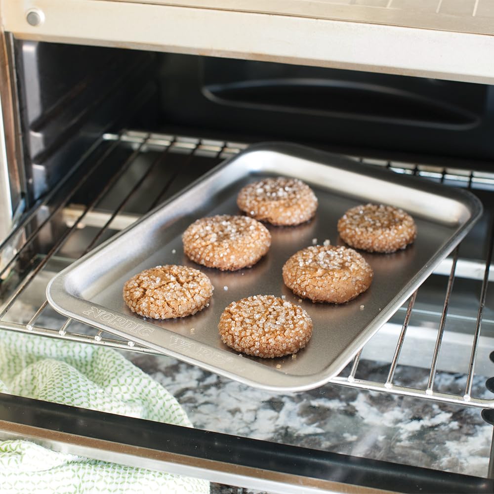 Nordic Ware Naturals Compact 5-Inch Pie Pan - Natural Uncoated Aluminum,Toaster Oven, Counter Ovens, Air Fryer and Broiler Safe, Personal Size
